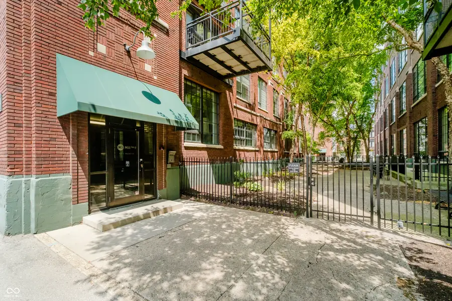 624 E Walnut Street #26, Indianapolis, IN 46204 - Image #3