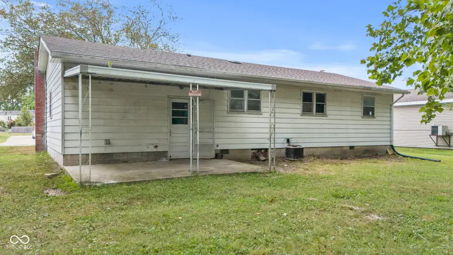 303 E Main Street, Crothersville, IN 47229 - #3