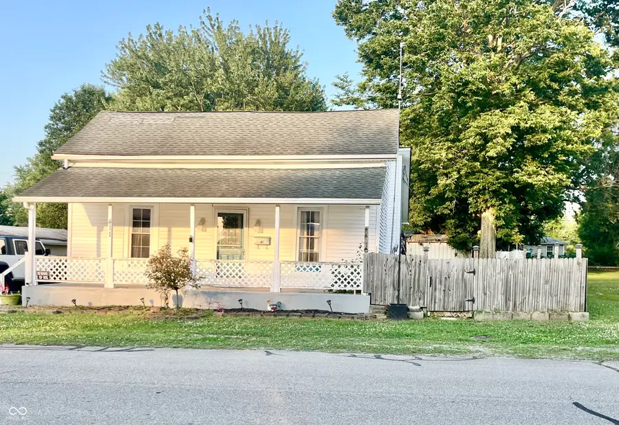 411 Elm Street, Hope, IN 47246 - Image #2