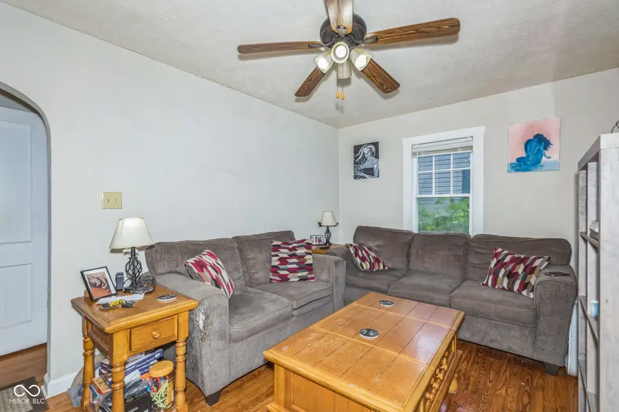 921 N Harbison Avenue, Indianapolis, IN 46219 - Image #2