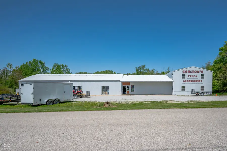 190 E Willard Avenue, Rushville, IN 46173 - Image #3