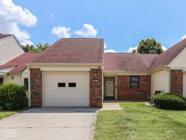 6407 Friendship Circle #15, Indianapolis, IN 46268