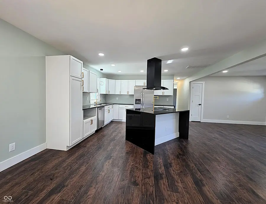 12087 N Cedarwood Drive, Mooresville, IN 46158 - Image #3