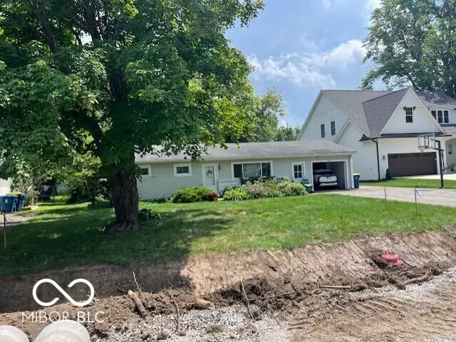 925 W Auman Drive, Carmel, IN 46032 - Image #1