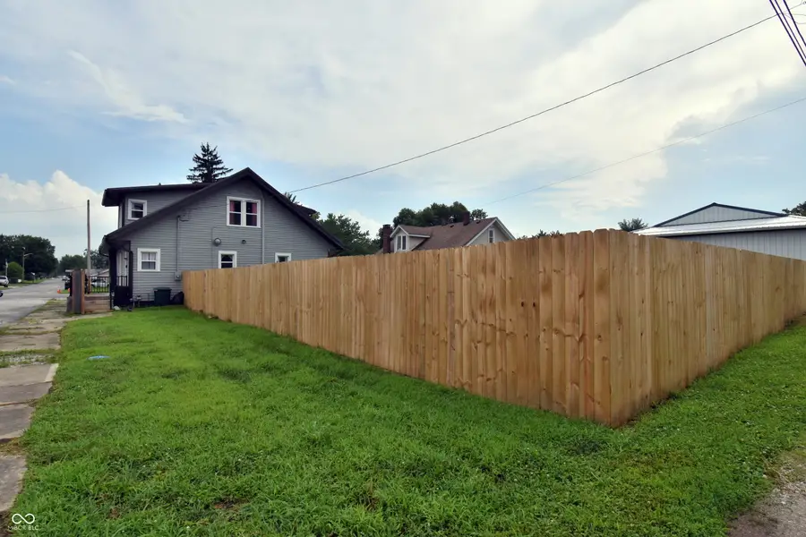 990 E Washington Street, Martinsville, IN 46151 - Image #2