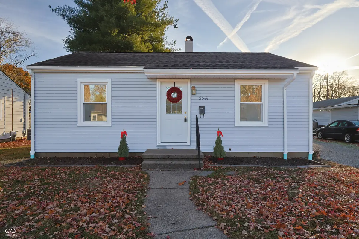 2541 Pearl Street, Columbus, IN 47201 - #1