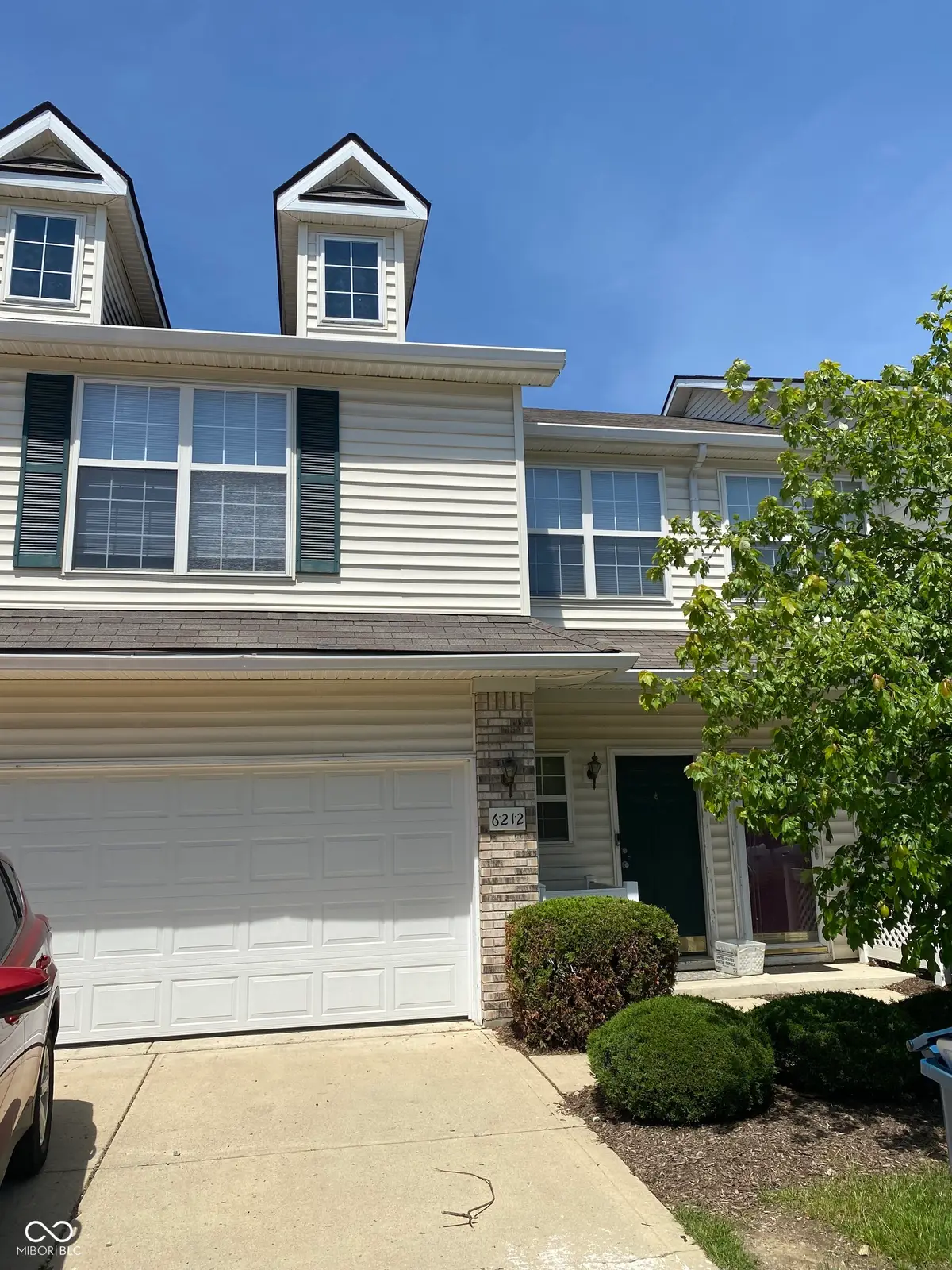 6212 Bishops Pond Lane, Indianapolis, IN 46268 - Image #1