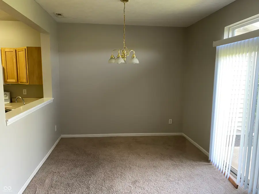 6212 Bishops Pond Lane, Indianapolis, IN 46268 - Image #3