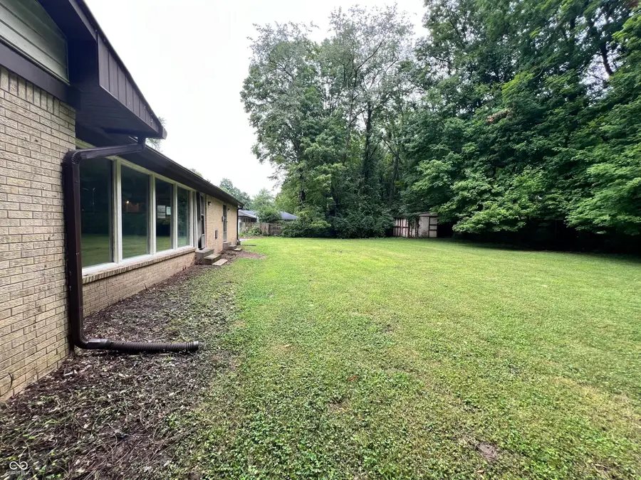 6321 Wood Knoll Lane, Indianapolis, IN 46260 - Image #3