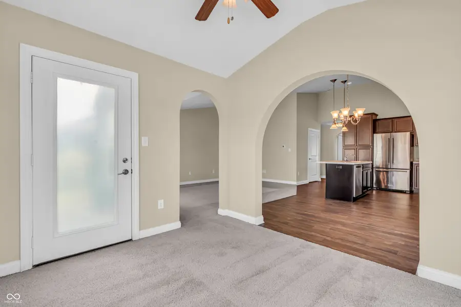 1041 Mount Olive Road, Whiteland, IN 46184 - Image #2