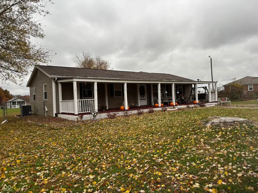 18005 Laurel Road, Connersville, IN 47331 - Image #2