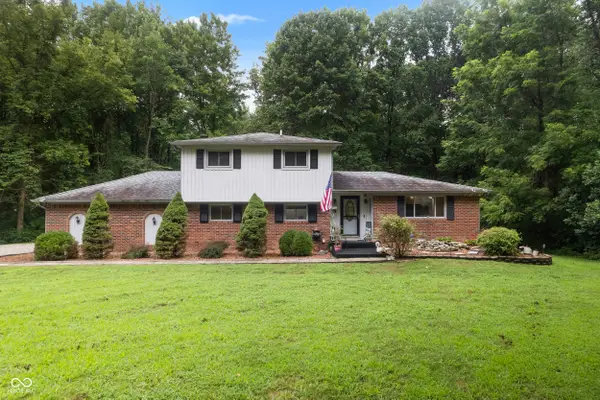 7502 Lion Drive, Nineveh, IN 46164