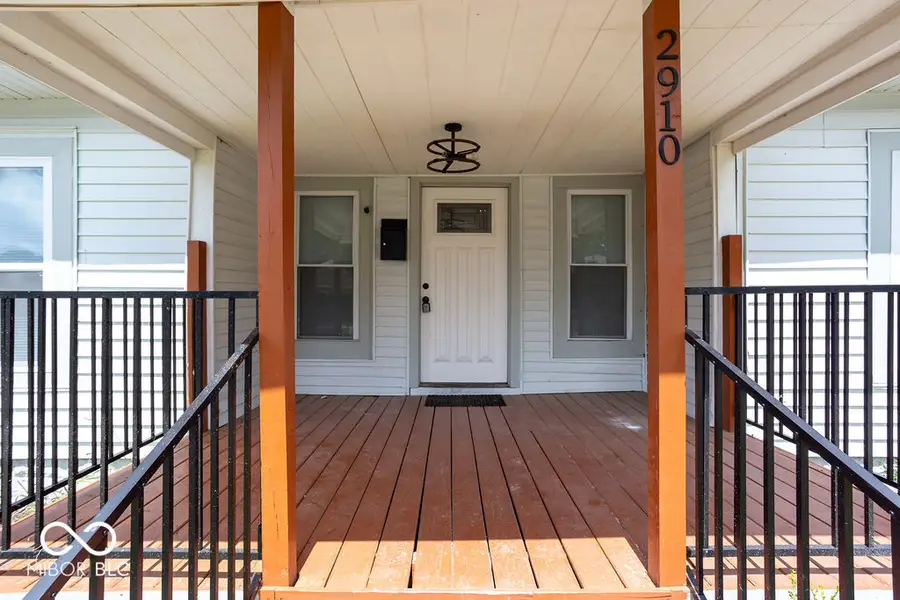 2910 Meredith Avenue, Indianapolis, IN 46201 - Image #2