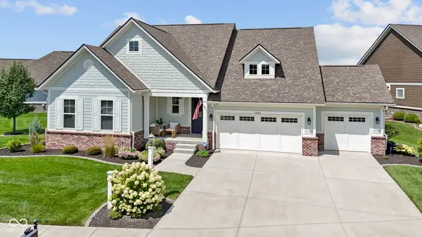 15120 Mooring Circle E, Carmel, IN 46033