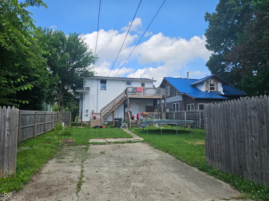 1319 W Kilgore Avenue, Muncie, IN 47305 - #3