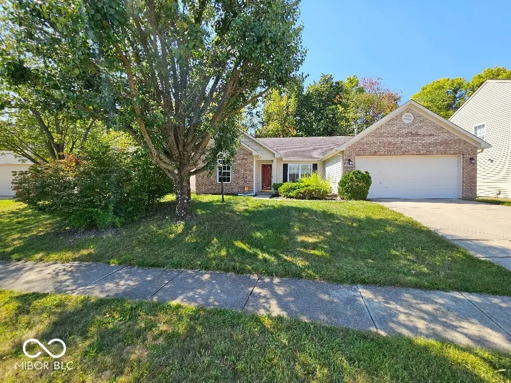 12220 Sweet Creek Trail, Fishers, IN 46037 - Image #1