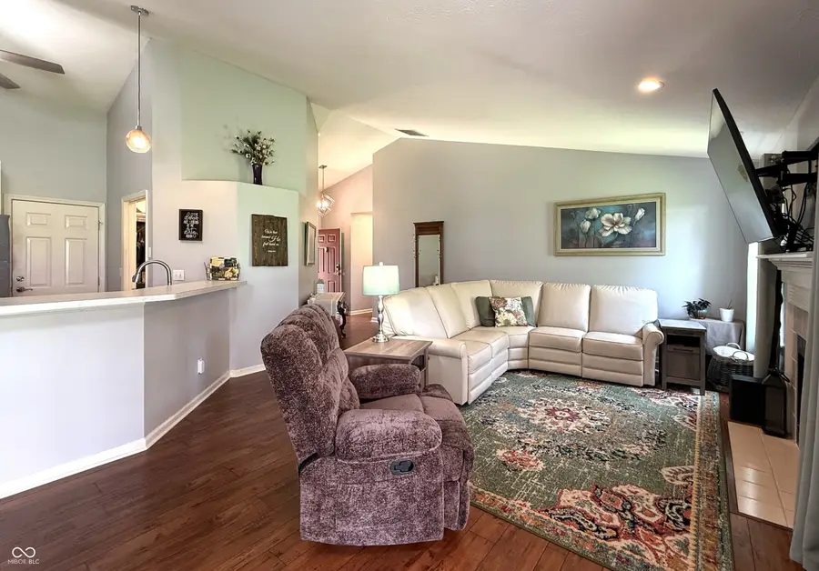 219 Creekview Circle, Mooresville, IN 46158 - Image #3