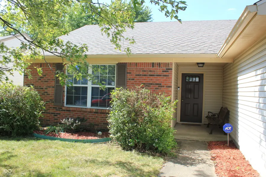 5964 Sycamore Forge Drive, Indianapolis, IN 46254 - Image #2