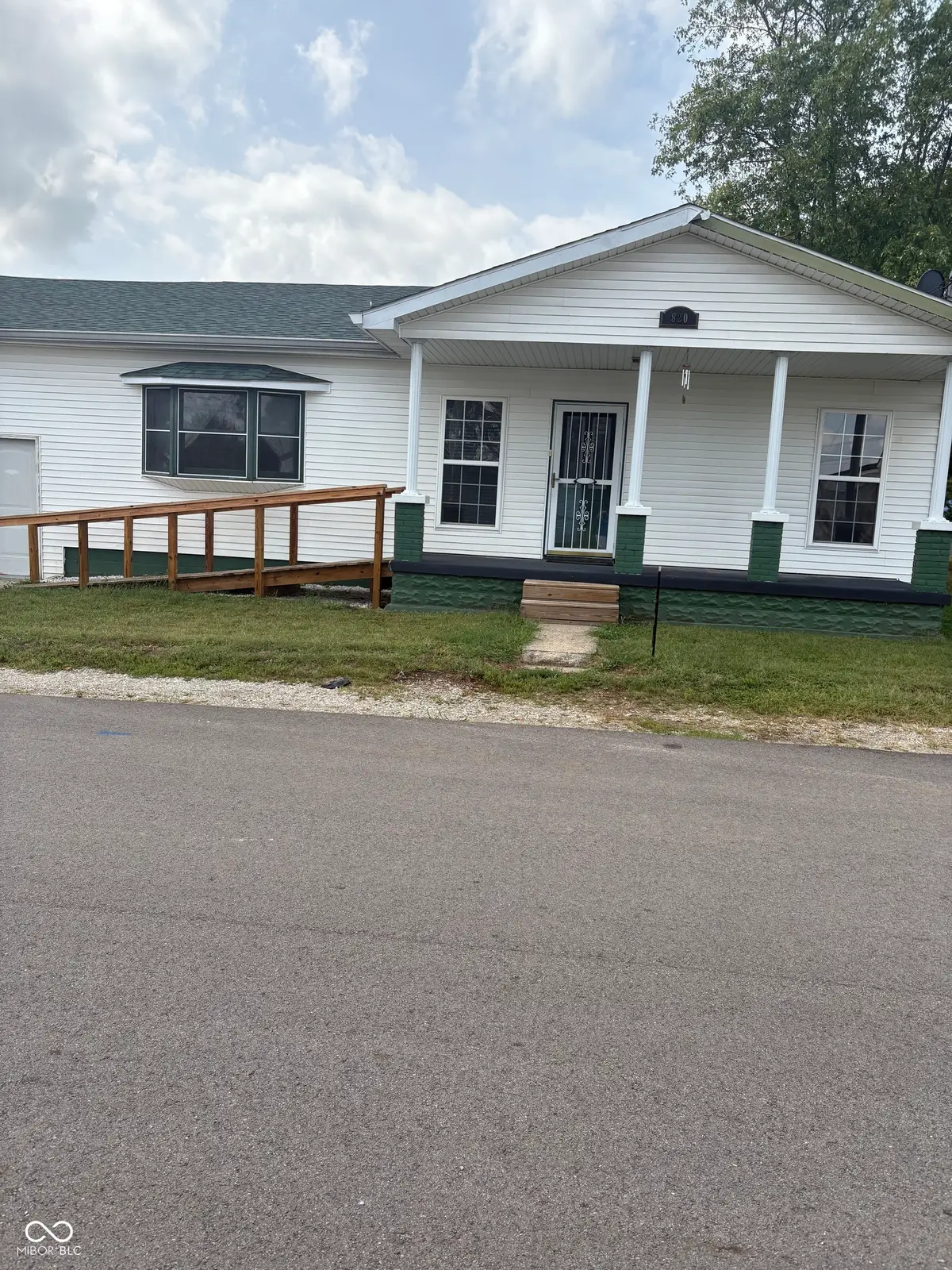 820 Roosevelt Avenue, Edinburgh, IN 46124 - Image #1