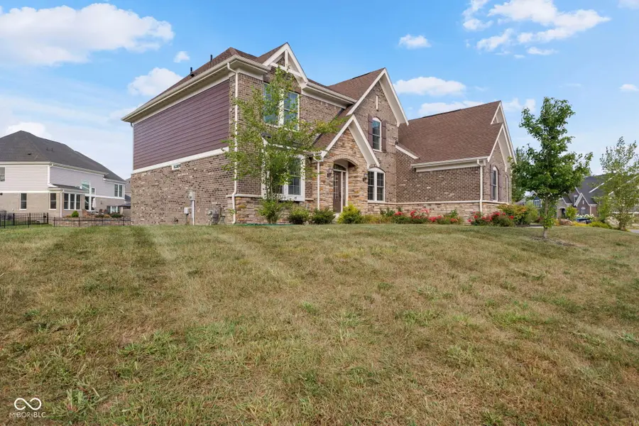 14598 Meadow Bend Drive, Fishers, IN 46037 - Image #2
