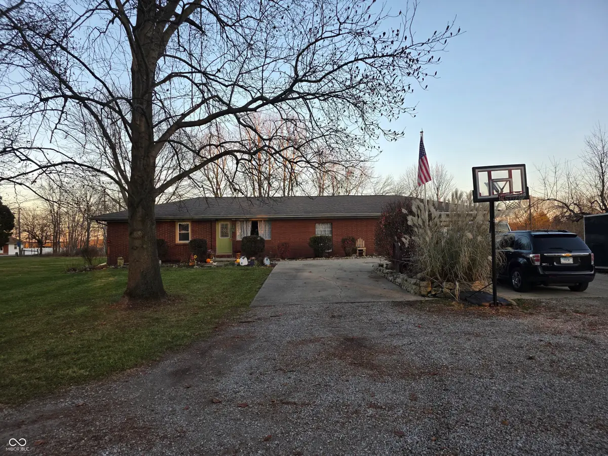 405 E 5th Street, Carthage, IN 46115 - Image #1