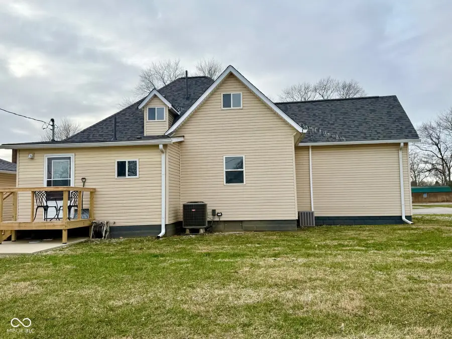 402 S Mulberry Street, Fairland, IN 46126 - Image #3