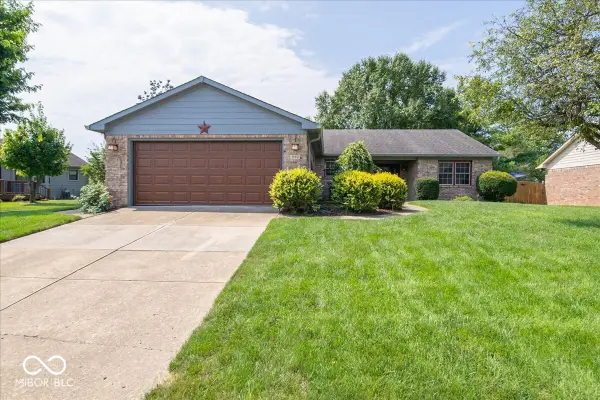 890 Leatherwood Drive, Greenwood, IN 46143