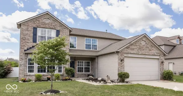 12599 Brookdale Drive, Fishers, IN 46037