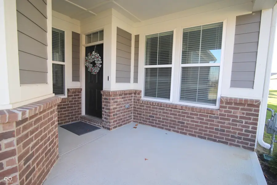 15707 Harvester Circle E, Noblesville, IN 46060 - Image #2