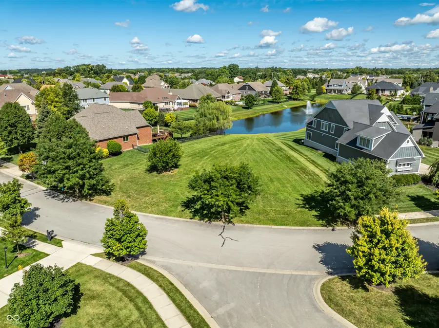 14334 Hearthwood Drive, Fishers, IN 46040 - Image #2