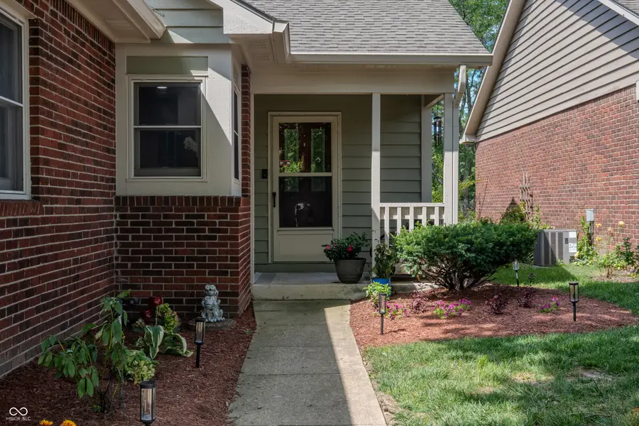 7032 Steinmeier Drive, Indianapolis, IN 46220 - Image #2