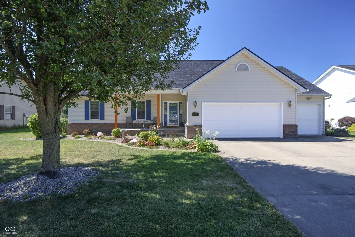 6115 E Prairie Stream Way, Columbus, IN 47203 - Image #1