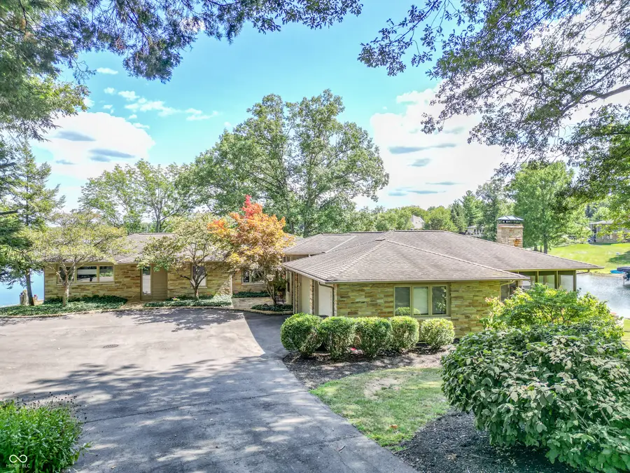 9637 W Ludlow Court, Columbus, IN 47201 - #2