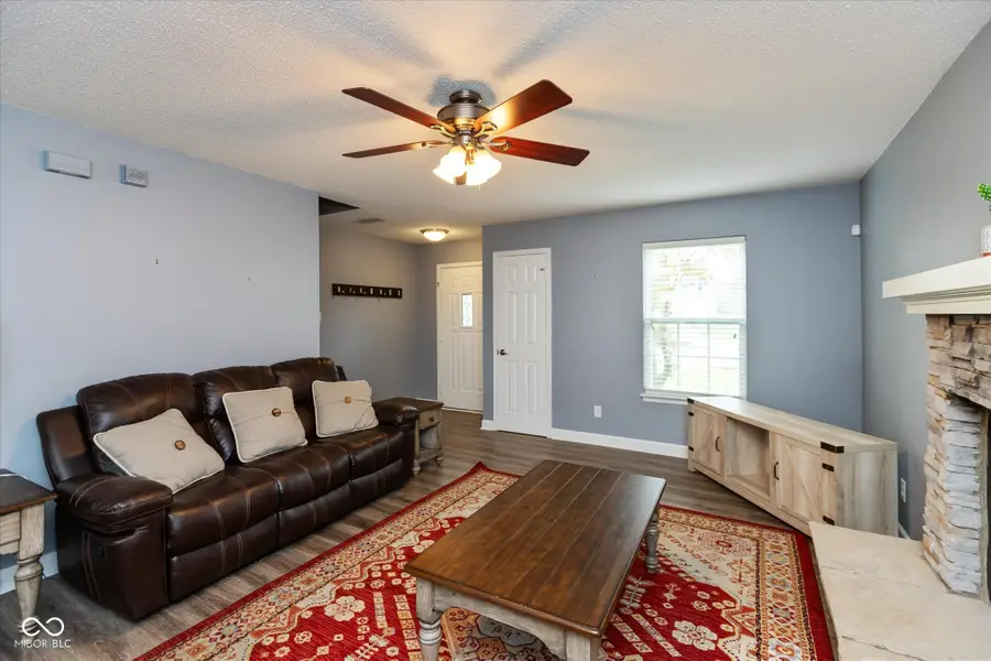 10270 Apple Blossom Circle, Fishers, IN 46038 - Image #3