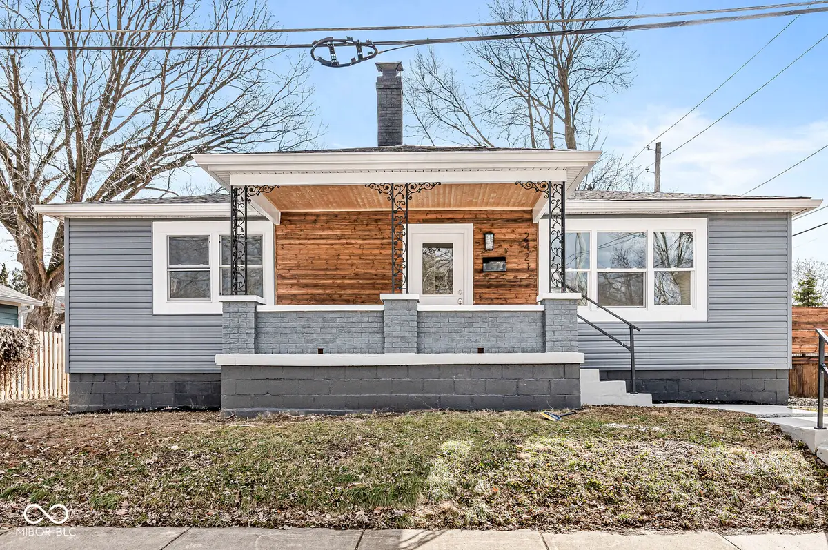 2421 E 11th Street, Indianapolis, IN 46201 - Image #1