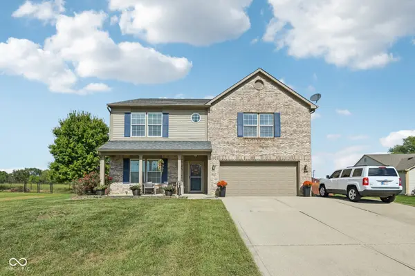 216 Oakview Drive, Mooresville, IN 46158