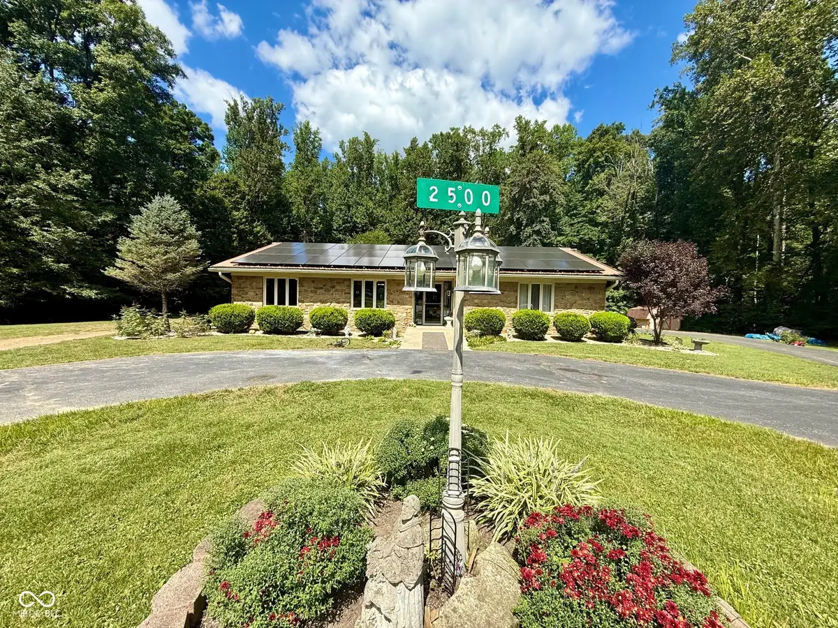 2500 S Edgewood Cove, Martinsville, IN 46151 - Image #1