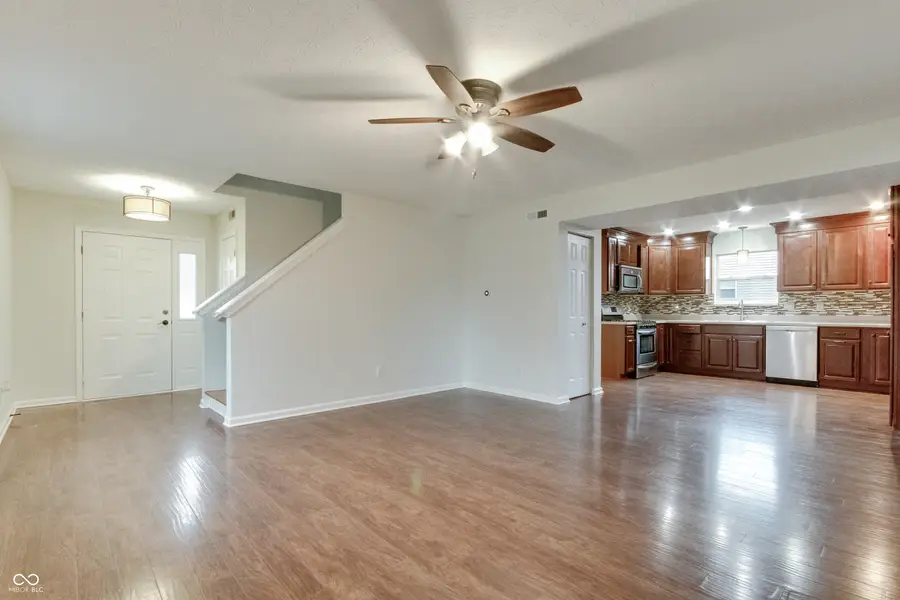 10194 Buell Drive, Avon, IN 46123 - Image #2