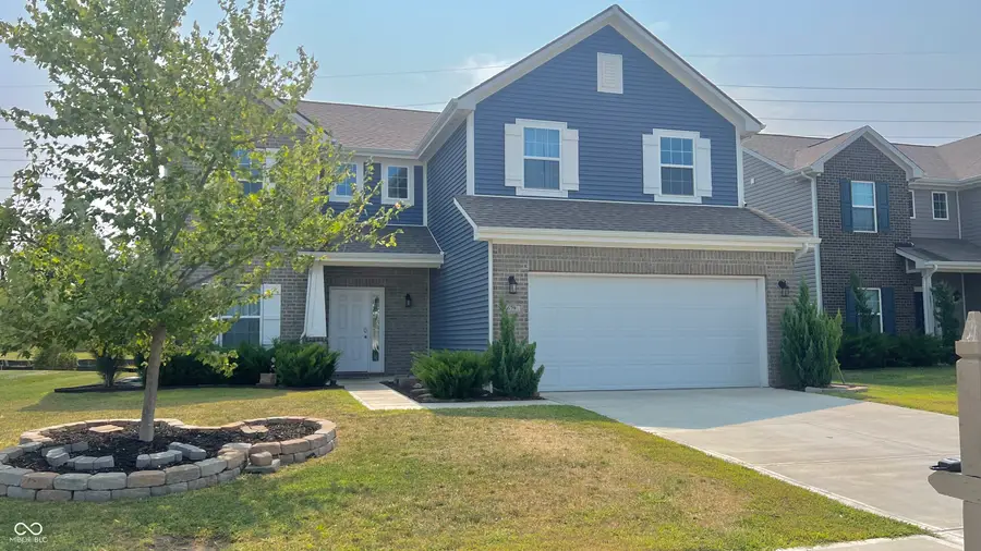 679 Albermarle Drive, Pittsboro, IN 46167 - Image #2