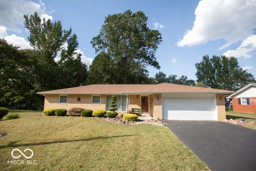174 E Norris Hts, North Vernon, IN 47265 - Image #2