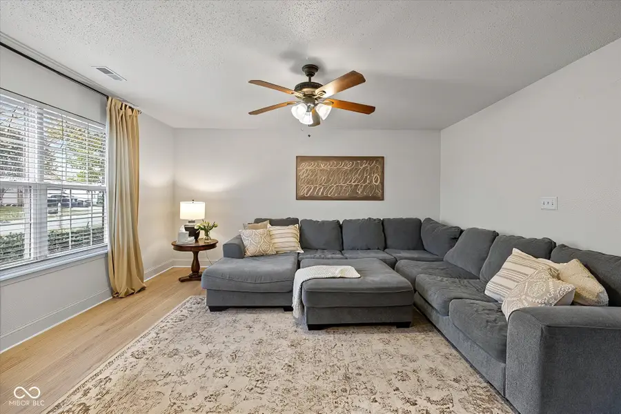 6527 Southern Ridge Drive, Indianapolis, IN 46237 - Image #3