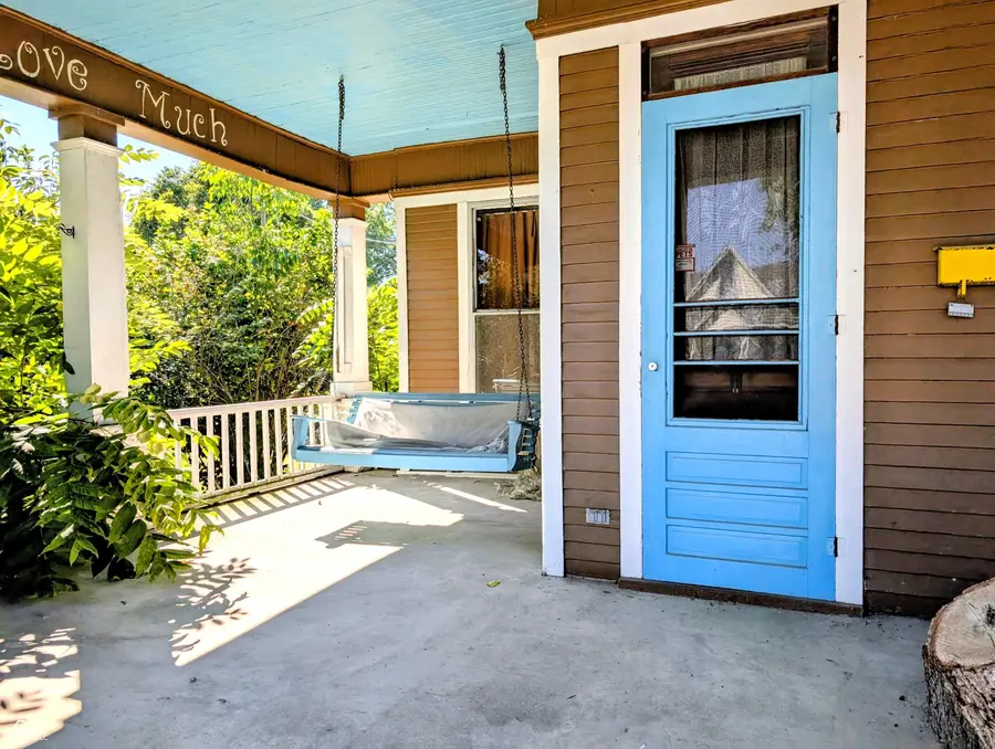 107 W Main Street, Westport, IN 47283 - Image #2