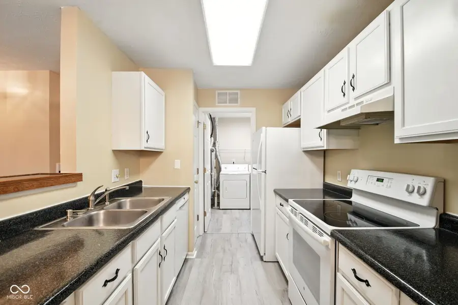 12598 Tennyson Lane # 102, Carmel, IN 46032 - Image #3