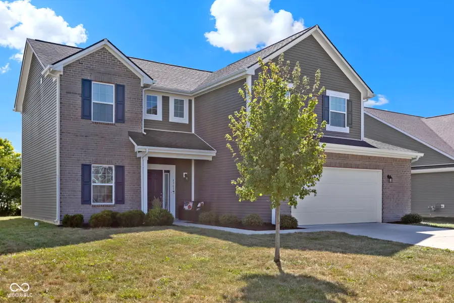 6361 N Cedarwood Drive, McCordsville, IN 46055 - Image #2