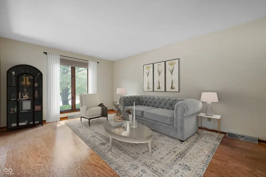 910 Claridge Court, Indianapolis, IN 46260 - Image #3