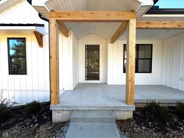 1120 Terrace Lake Road, Columbus, IN 47201