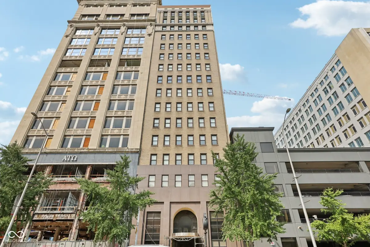 110 E Washington Street #900, Indianapolis, IN 46204 - Image #1