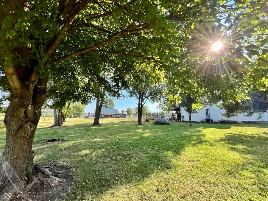 15011 E 1000 N, Flat Rock, IN 47234 - Image #2