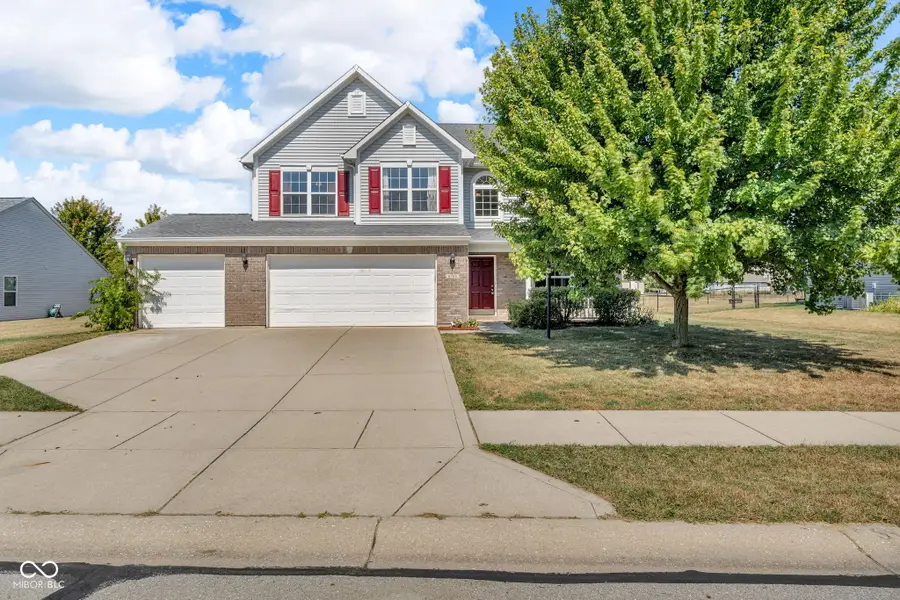 6766 Buhrstone Lane, Avon, IN 46123 - Image #2