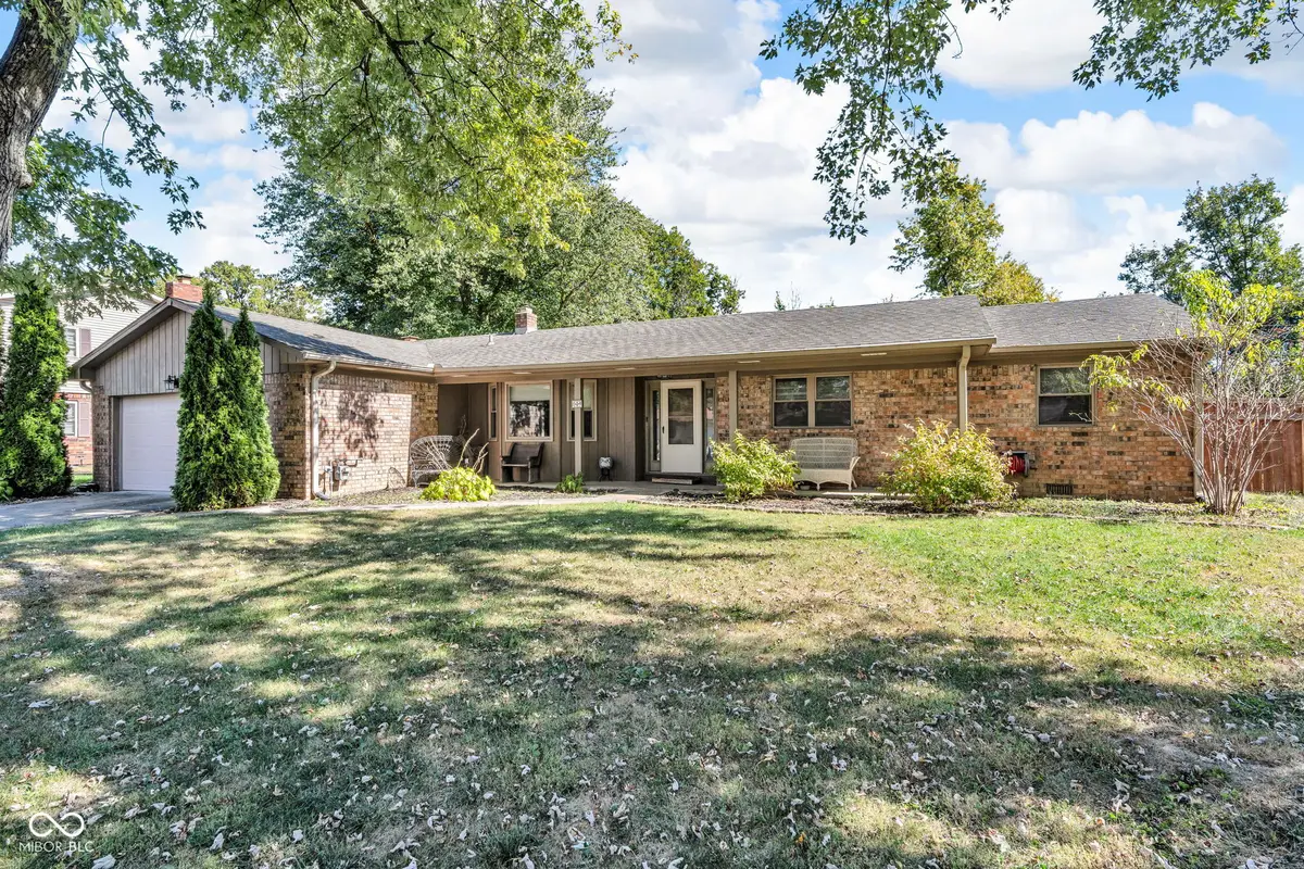 29 Robinwood Drive, Brownsburg, IN 46112 - Image #1